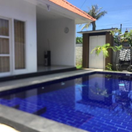Queen Guest House Tulamben Esterno foto