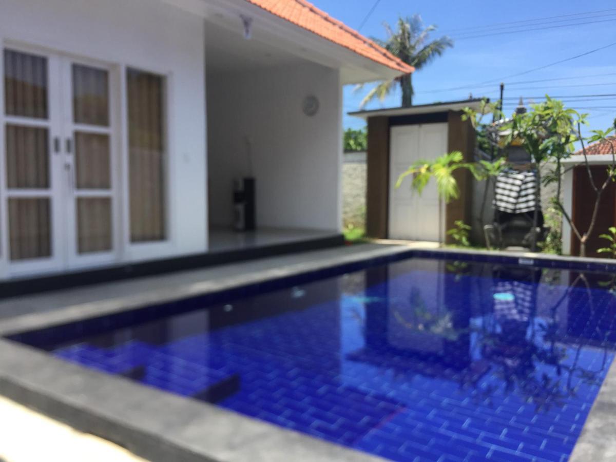 Queen Guest House Tulamben Esterno foto