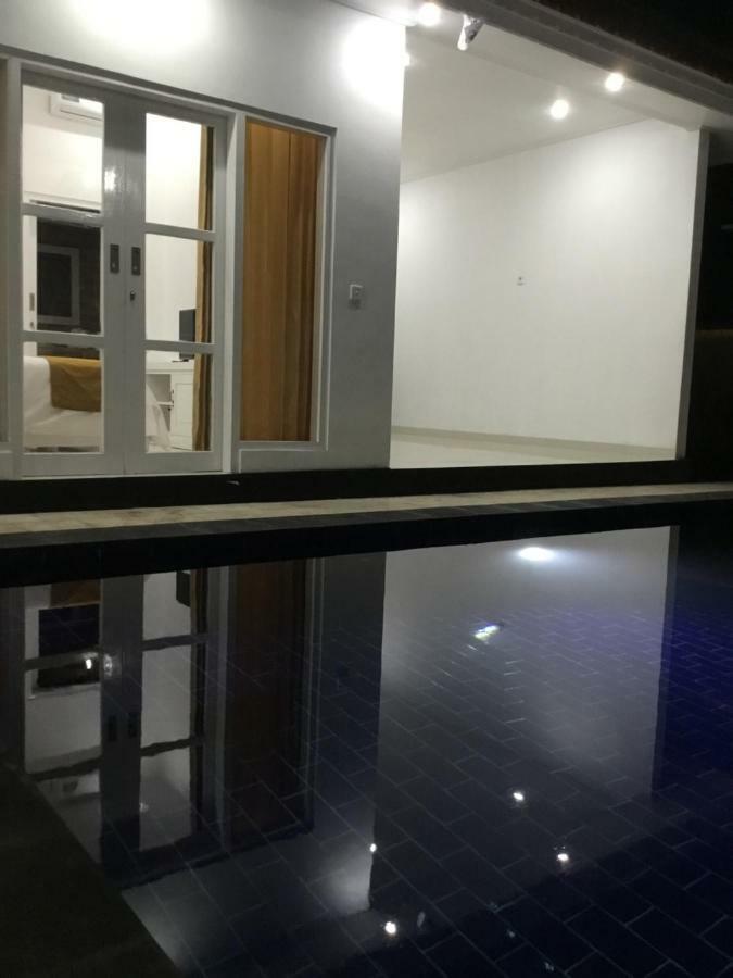 Queen Guest House Tulamben Esterno foto