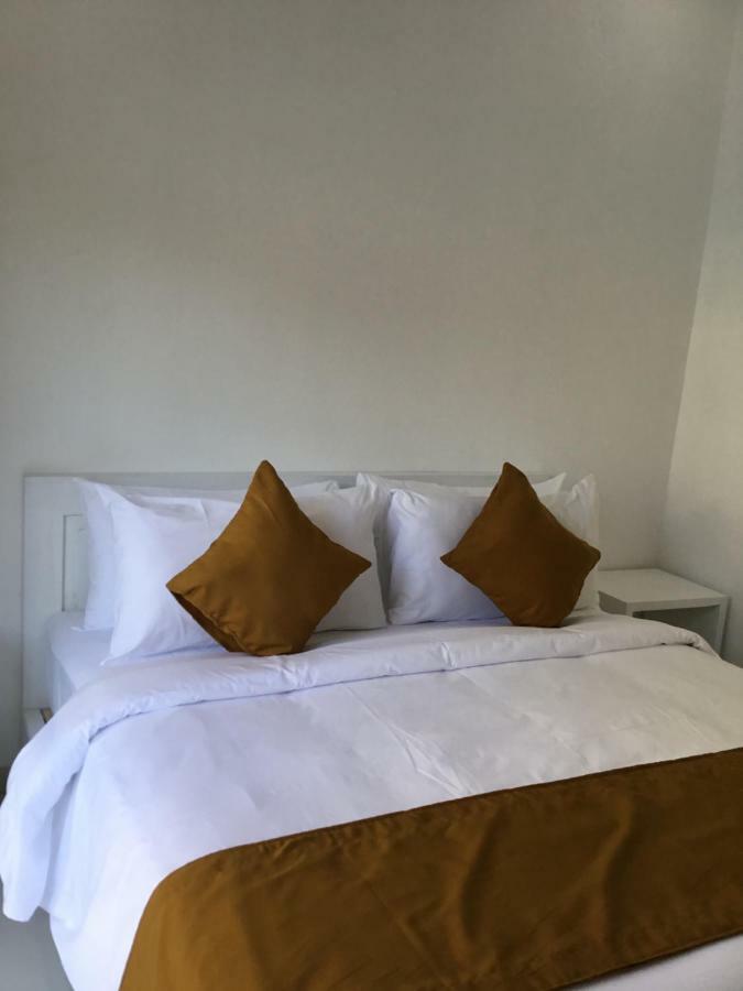 Queen Guest House Tulamben Esterno foto