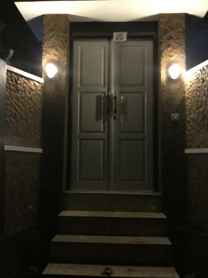 Queen Guest House Tulamben Esterno foto
