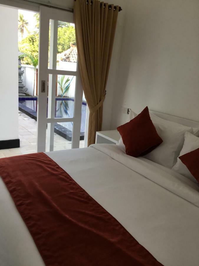 Queen Guest House Tulamben Esterno foto